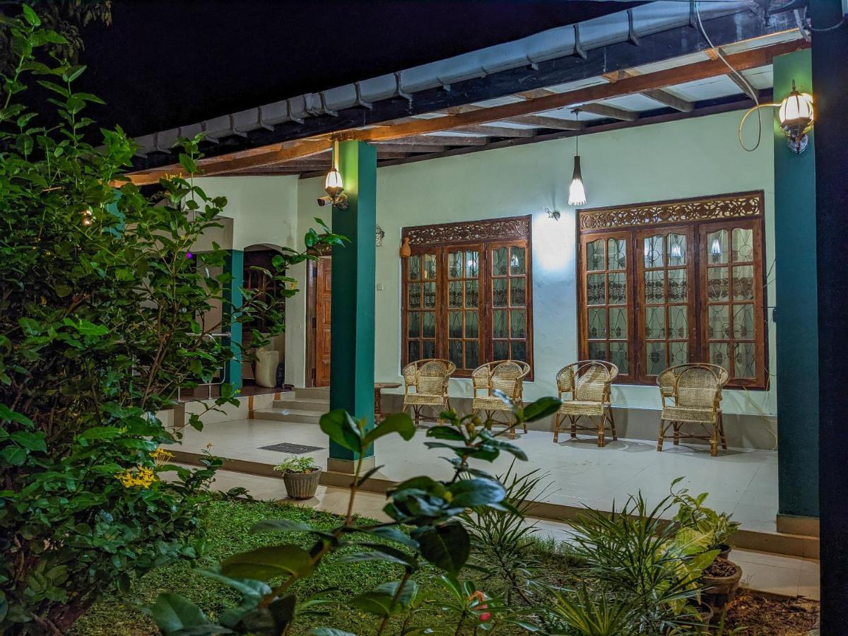 Choona Lodge 'View Of Sigiriya & Pidurangala With Sunrise' Exterior photo